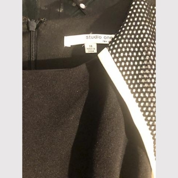 Sheath Studio One Dress - Picture 4 of 6